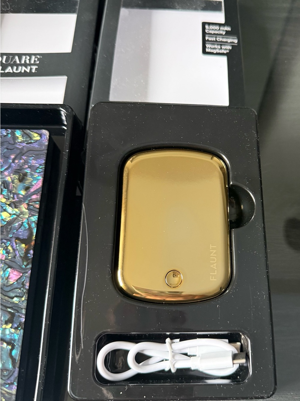 FLAUNT SET OF 2 iPhone 16 Pro Max Mag safe cases with Mag safe charger - Picture 4 of 5